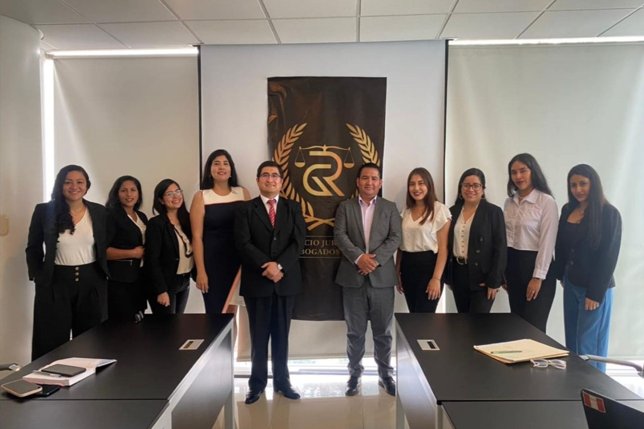 Equipo de Angel Lazo Abogados en una actividad académica